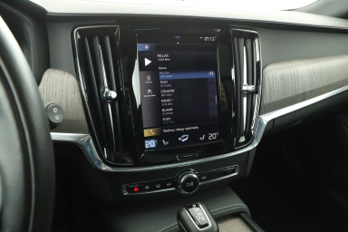 Volvo V90 Cross Country - 2020