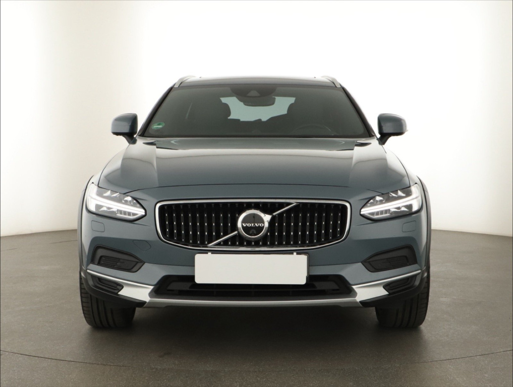 Volvo V90 Cross Country