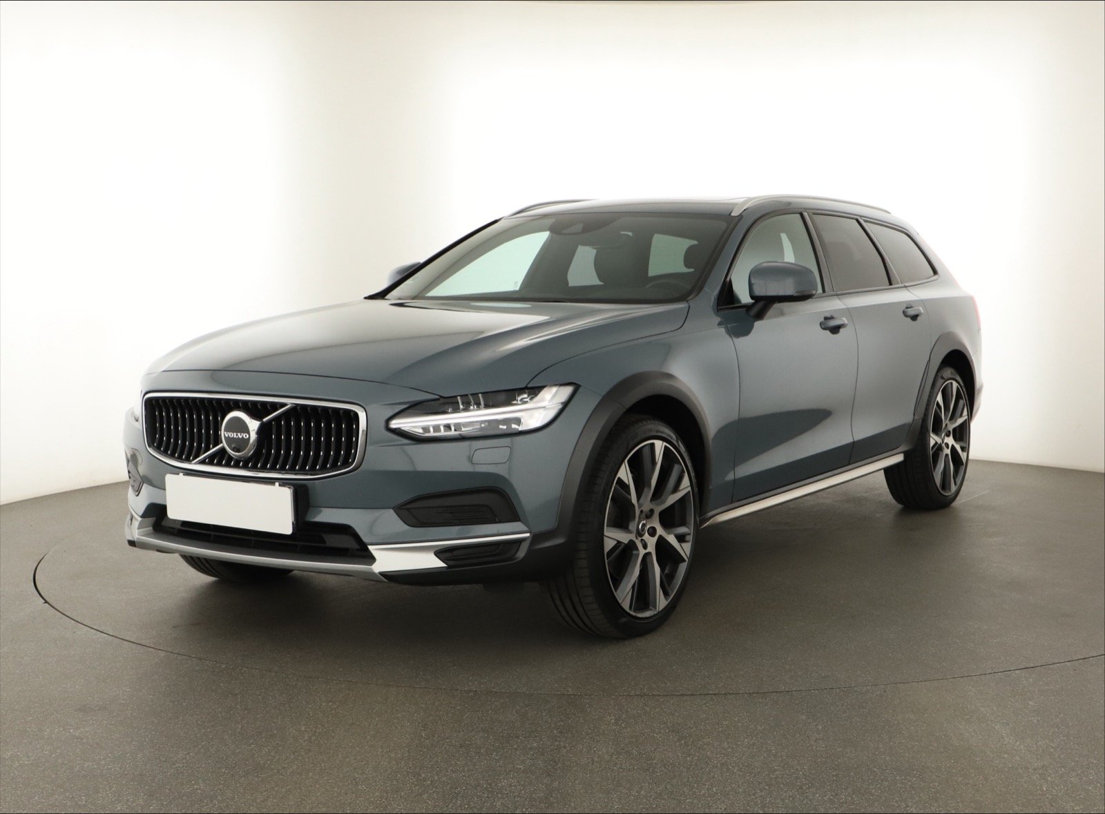 Volvo V90 Cross Country - 2020