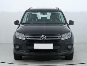 Volkswagen Tiguan - 2012