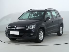 Volkswagen Tiguan - 2012