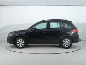 Volkswagen Tiguan - 2012