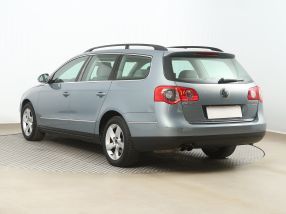 Volkswagen Passat - 2010