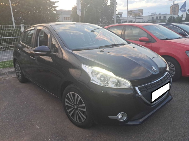 Peugeot 208 2015