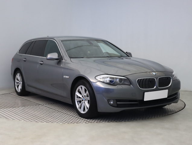BMW 5 2011