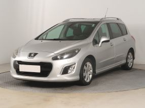 Peugeot 308 - 2011