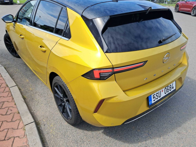 Opel Astra 2022