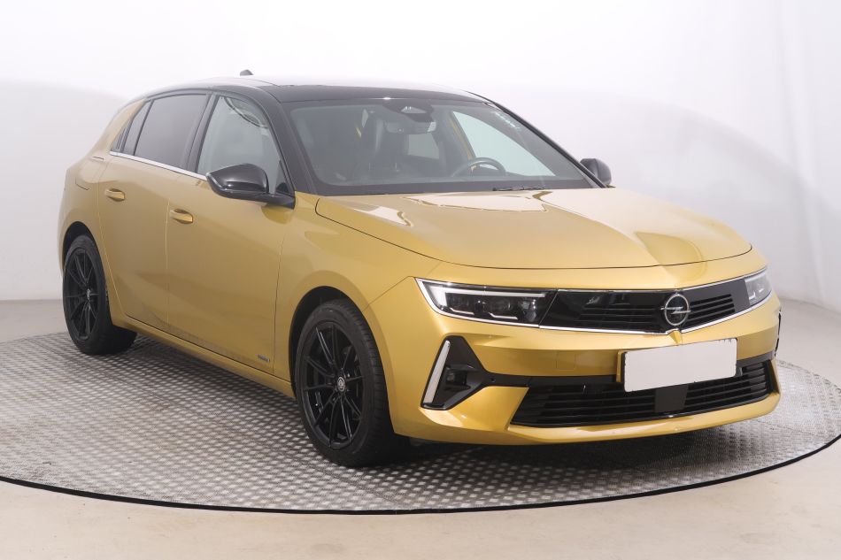 Opel Astra - 2022