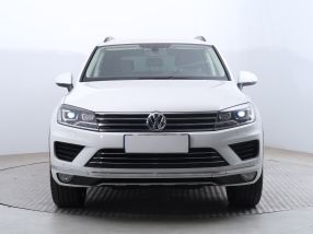 Volkswagen Touareg - 2015