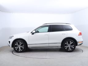 Volkswagen Touareg - 2015