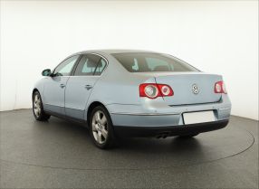 Volkswagen Passat - 2005