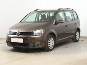 Volkswagen Touran - 2011
