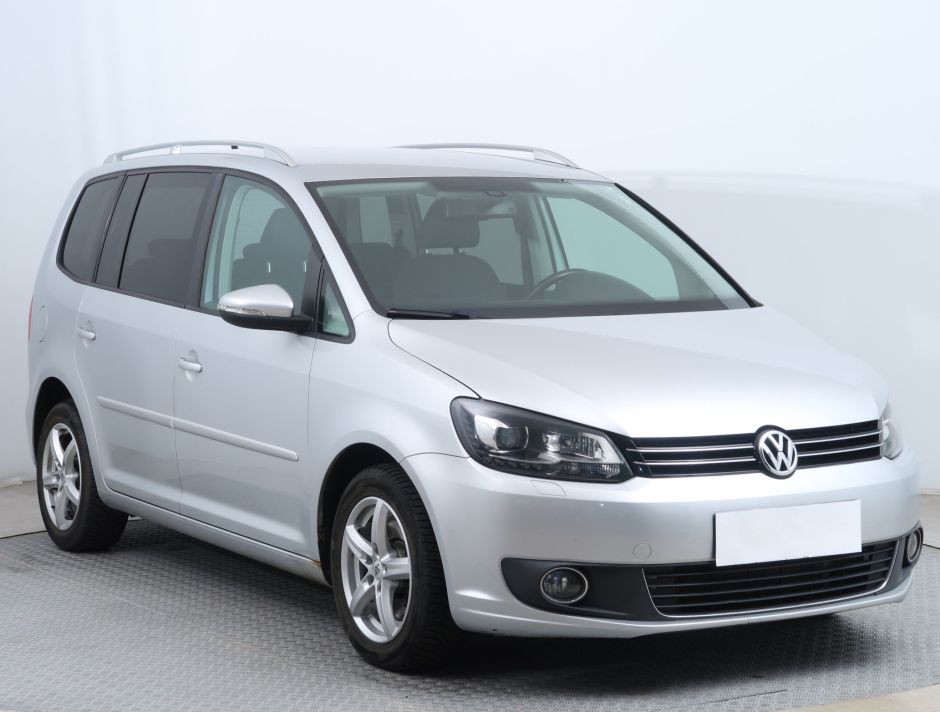 Volkswagen Touran - 2011