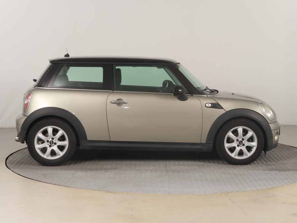 MINI 3-door