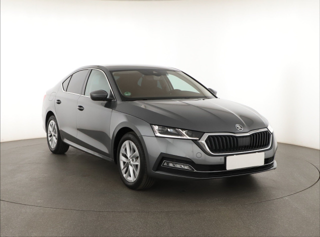 Škoda Octavia 2023