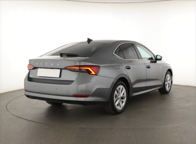 Škoda Octavia - 2023