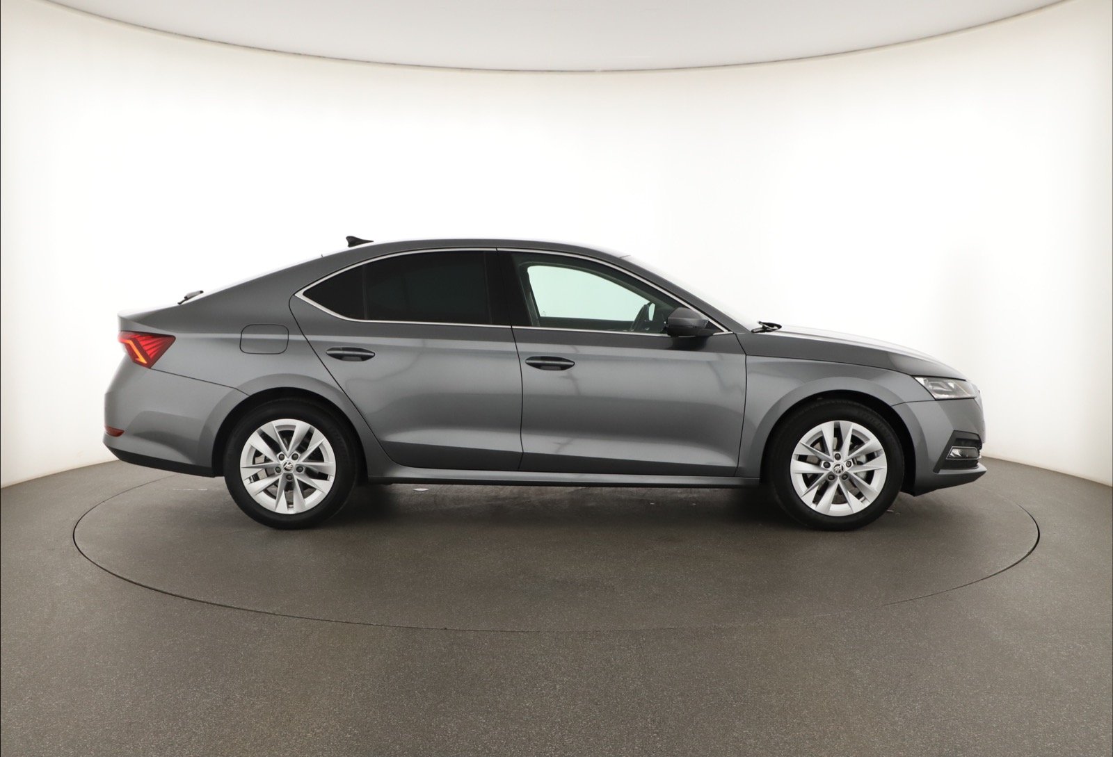 Škoda Octavia - 2023