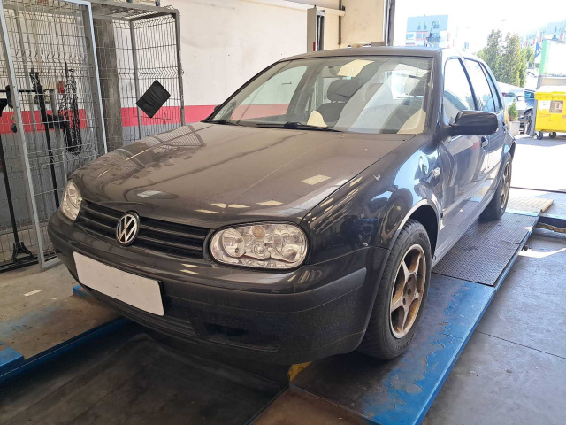 Volkswagen Golf 2002