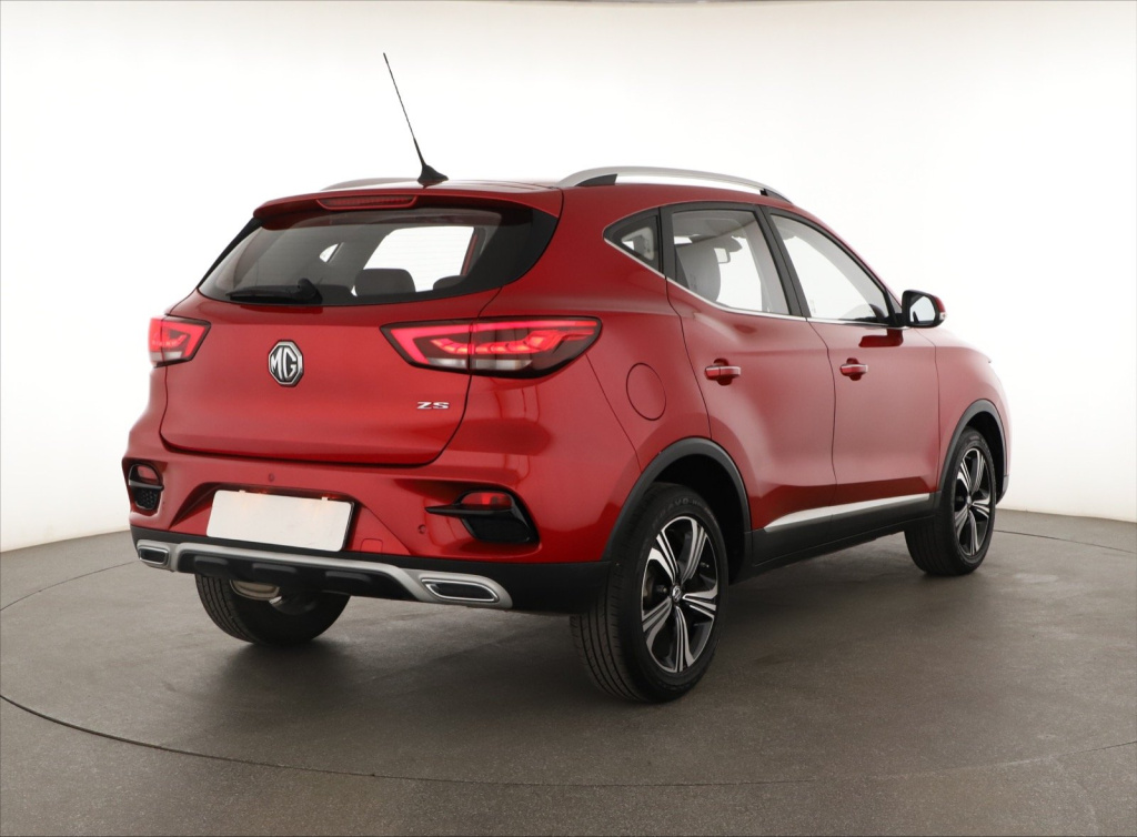 MG ZS SUV