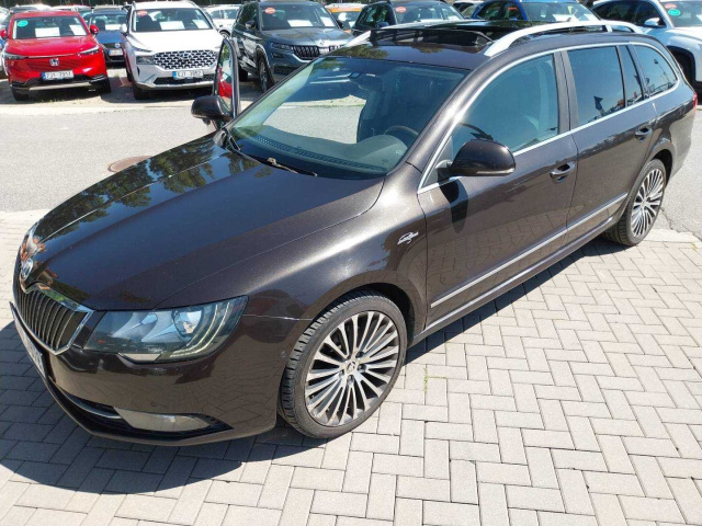 Škoda Superb 2013