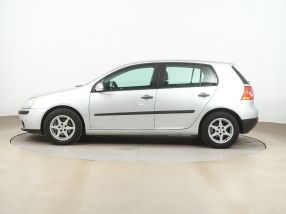 Volkswagen Golf - 2004