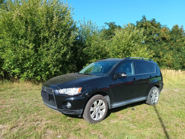 Mitsubishi Outlander 2011