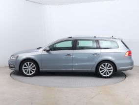 Volkswagen Passat - 2011