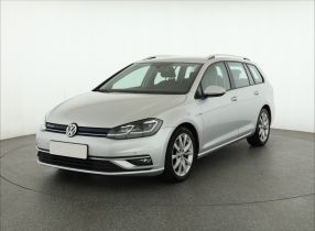Volkswagen Golf - 2020