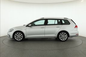 Volkswagen Golf - 2020