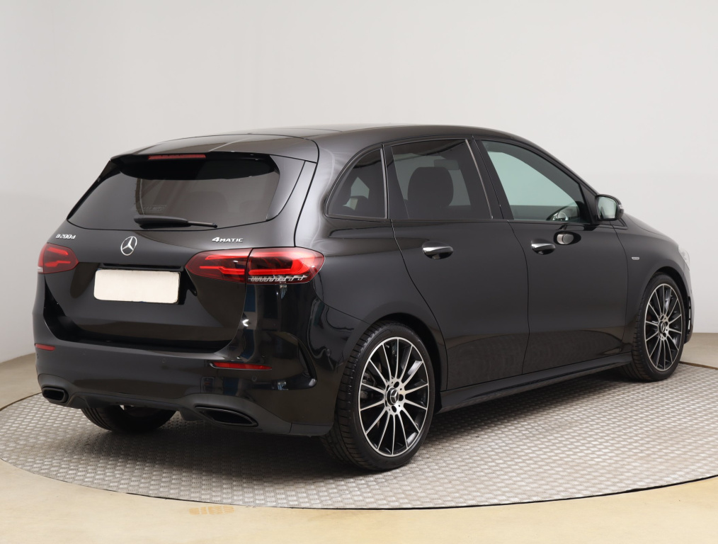 Mercedes-Benz B