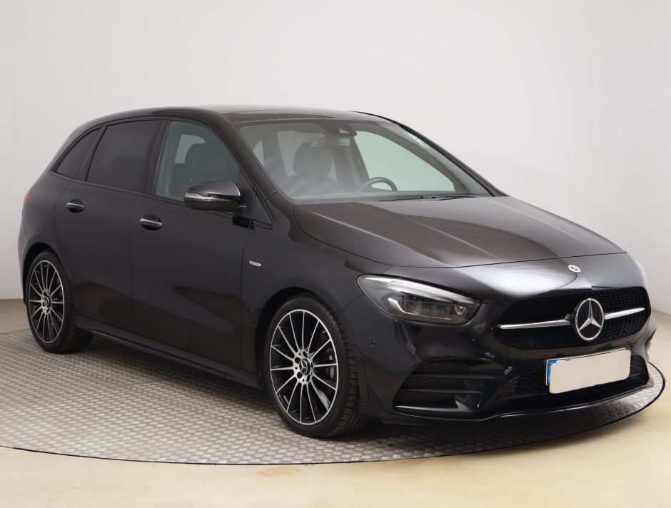 Mercedes-Benz B - 2021
