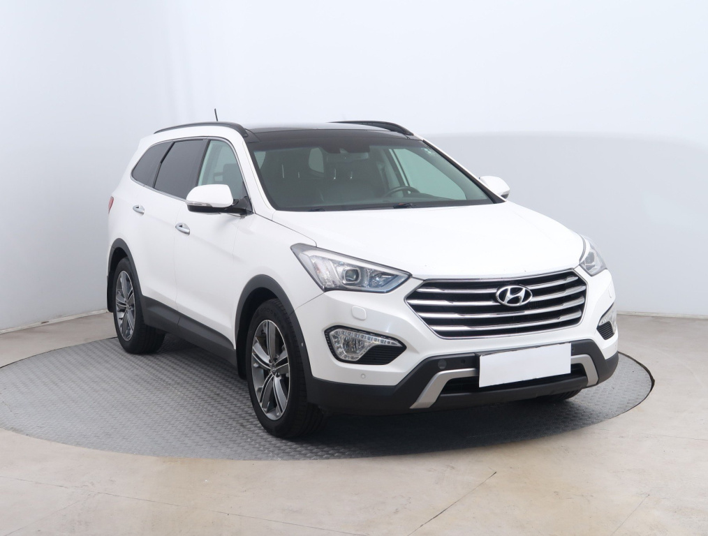Hyundai Grand Santa Fe