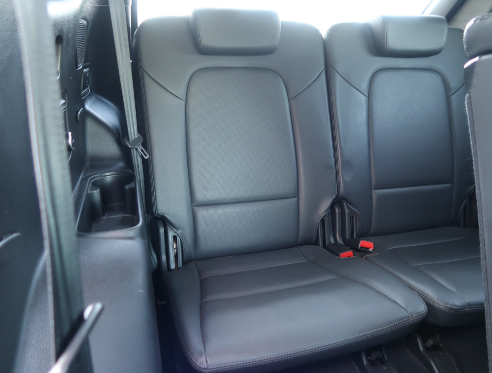 Hyundai Grand Santa Fe