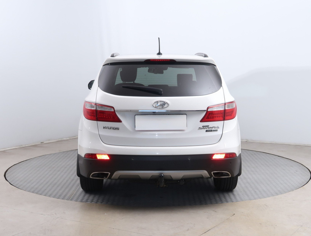 Hyundai Grand Santa Fe