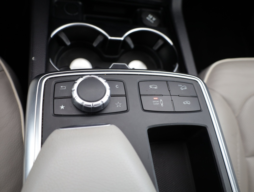 Mercedes-Benz ML