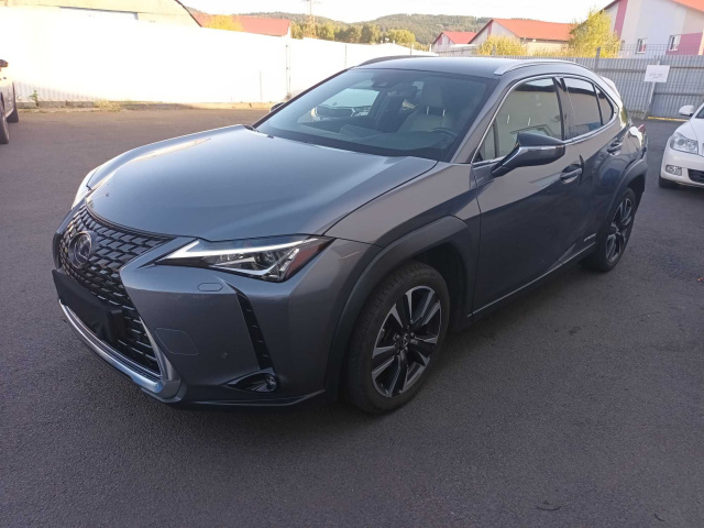 Lexus UX 2021