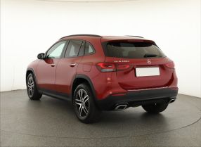 Mercedes-Benz GLA - 2020