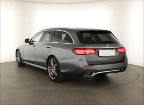Mercedes-Benz E - 2019