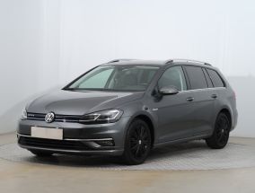 Volkswagen Golf - 2020