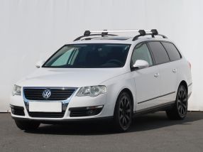 Volkswagen Passat - 2010
