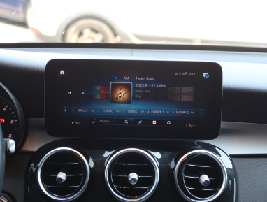 Mercedes-Benz GLC - 2020