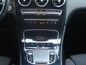 Mercedes-Benz GLC - 2020