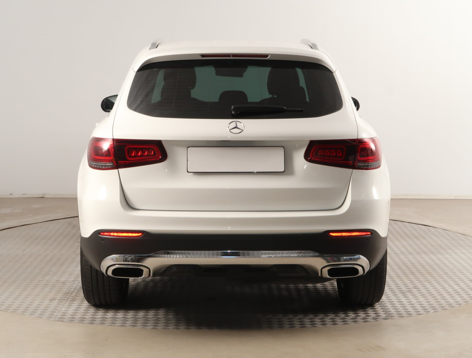 Mercedes-Benz GLC - 2020
