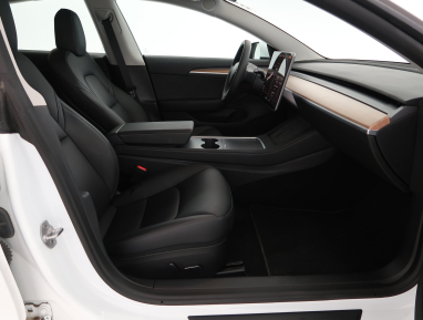 Tesla Model 3 - 2022