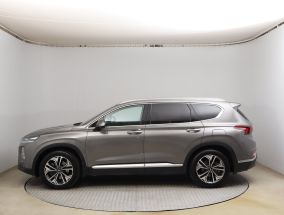 Hyundai Santa Fe - 2020