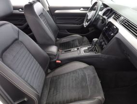 Volkswagen Passat - 2020