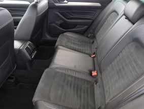 Volkswagen Passat - 2020