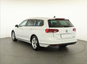 Volkswagen Passat - 2020
