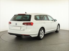 Volkswagen Passat - 2020