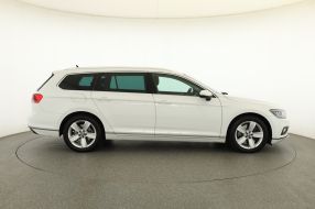 Volkswagen Passat - 2020